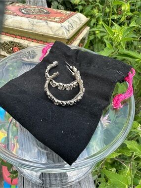 Vintage Express Silver Floral Hoop Earrings